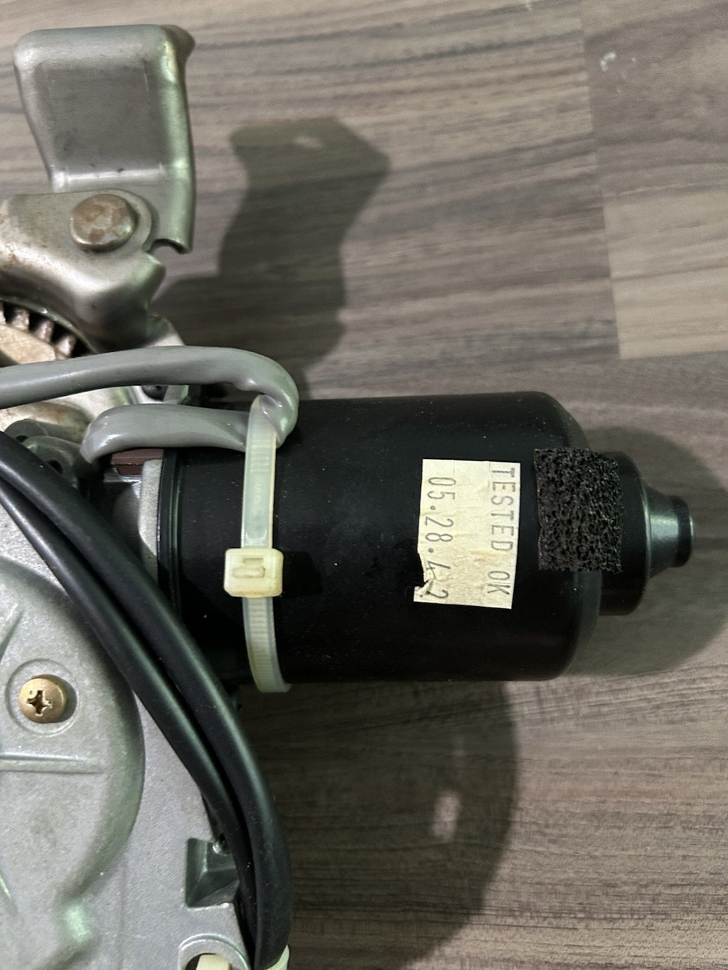 2004-2009 LEXUS RX330 RX350 RX400H Rear TailGate Lift Actuator Motor OEM