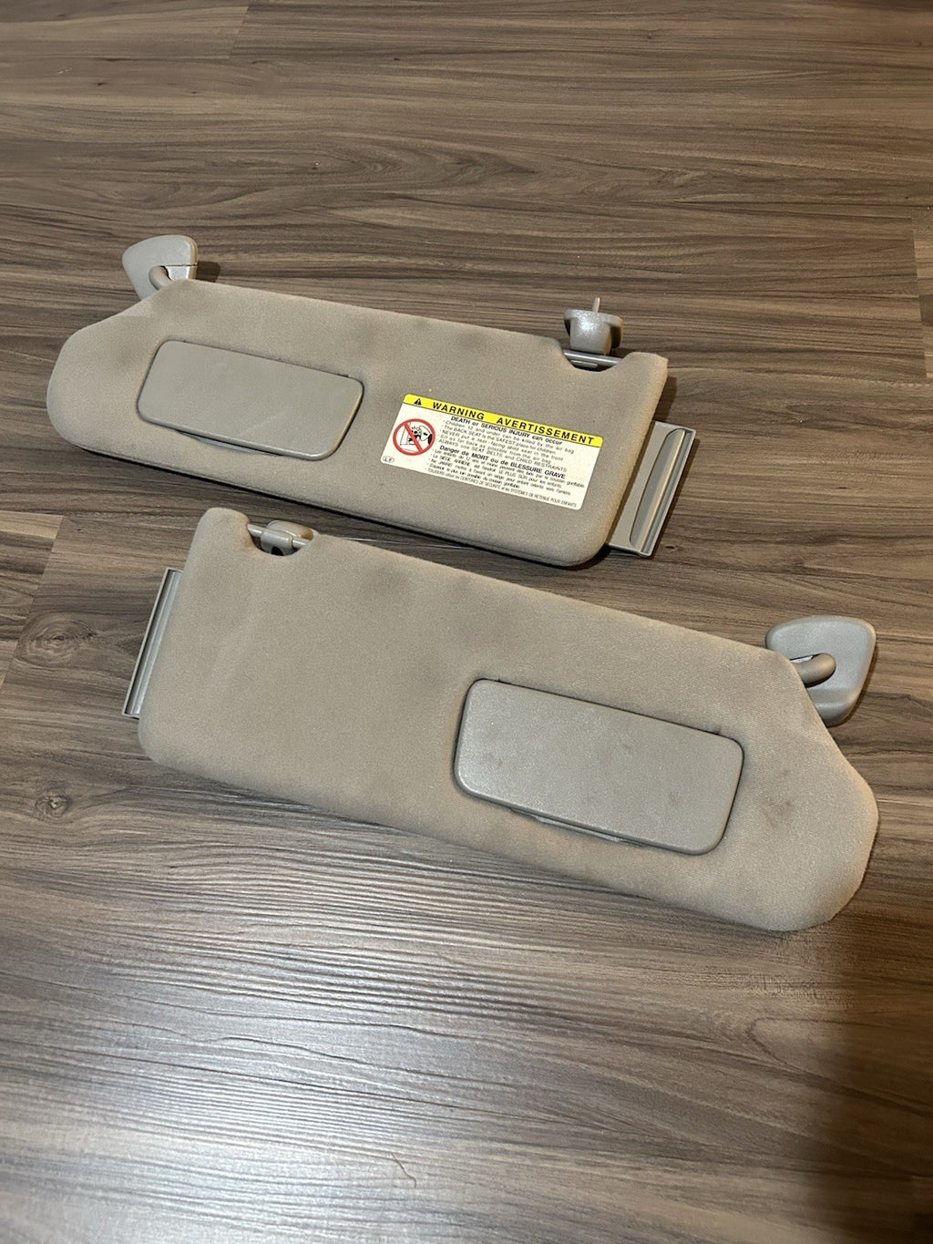 2000-2006 Toyota Tundra Sequoia DRIVER PASSENGER Left Right Sun Visor  OEM Gray