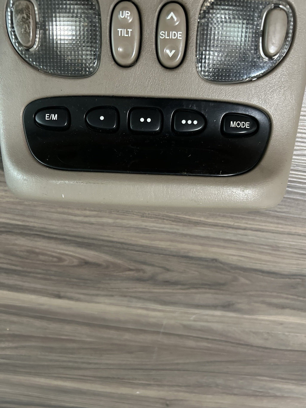 2001  - 2007 Toyota Sequoia Overhead Console Dome Light  Beige OEM