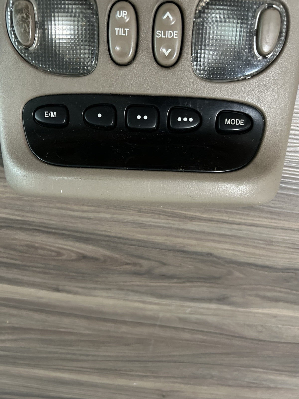 2001  - 2007 Toyota Sequoia Overhead Console Dome Light  Beige OEM