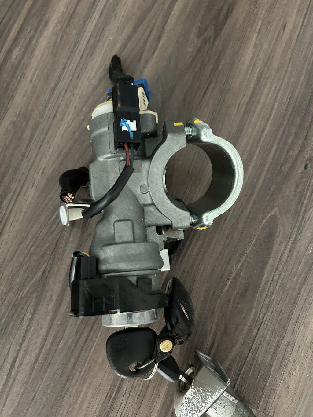 10-13 Kia Forte Sedan Ignition Switch Key, Door Lock Cylinder, Column Cover OEM