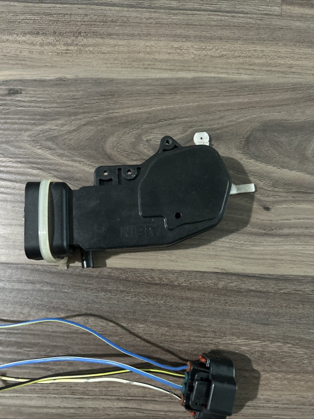 Door Lock Actuator For 2000-2003 Toyota Tundra Front Passenger Right Side OEM