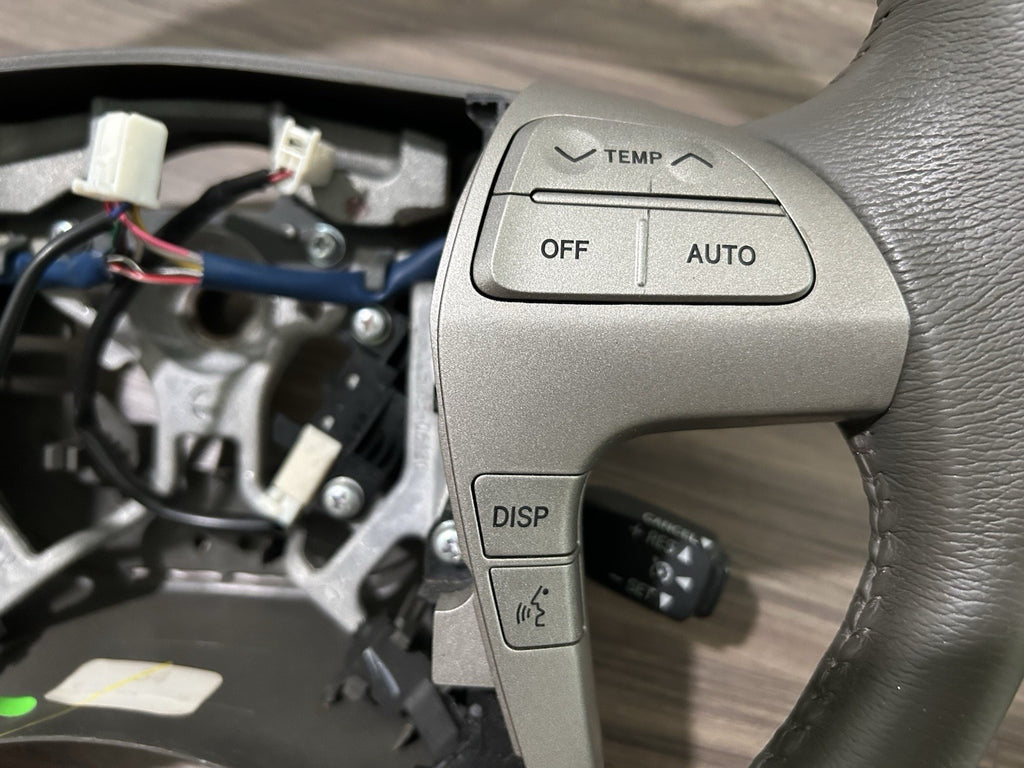 2008-11 2009 Camry XLE Steering Wheel 45103-06120 Gray w/Audio & Cruise Controls