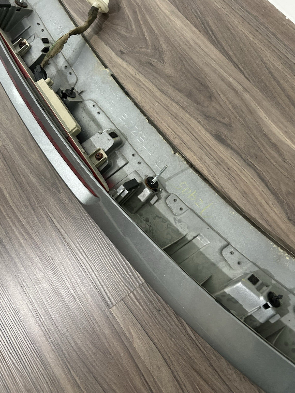 MAZDA CX-9 CX9 REAR LIFT GATE SPOILER THIRD BRAKE LIGHT  2007-2015 OEM Color 38P