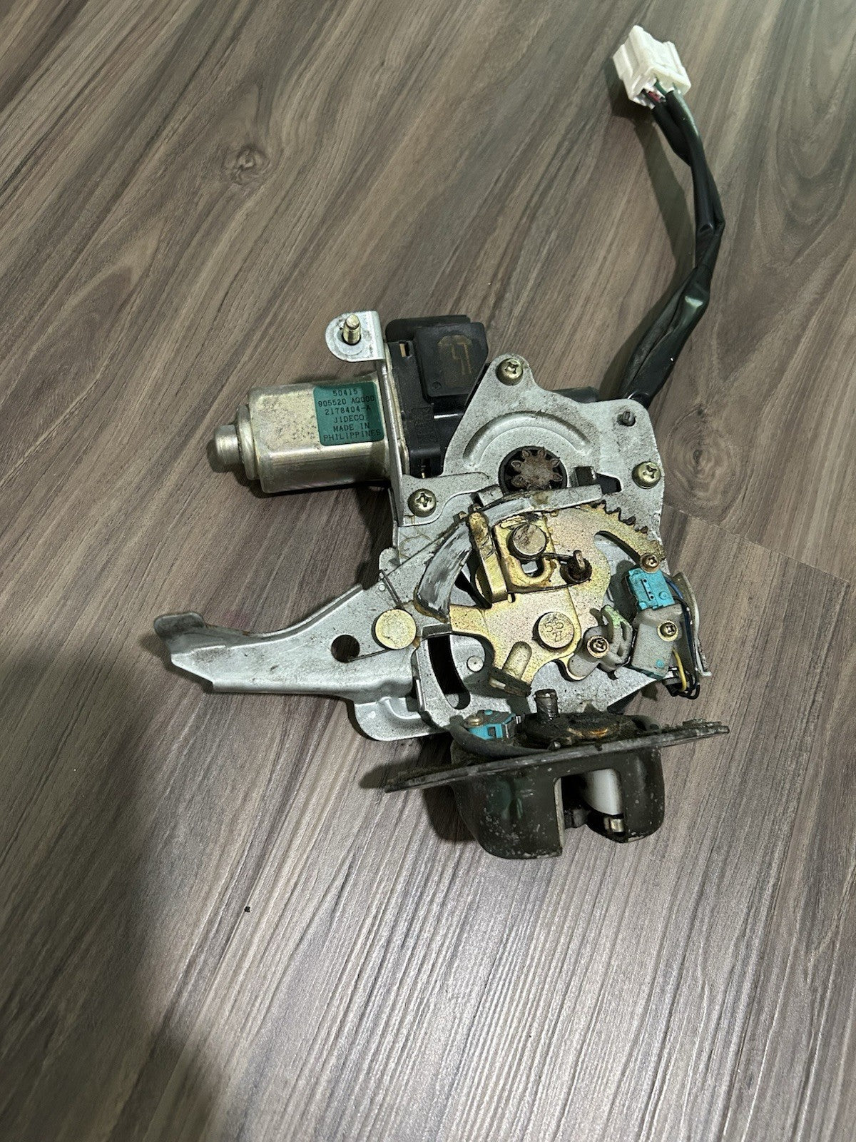 2004-2010 QX56 FX Armada Pathfinder Quest Trunk Cargo Power Lock Latch Actuator