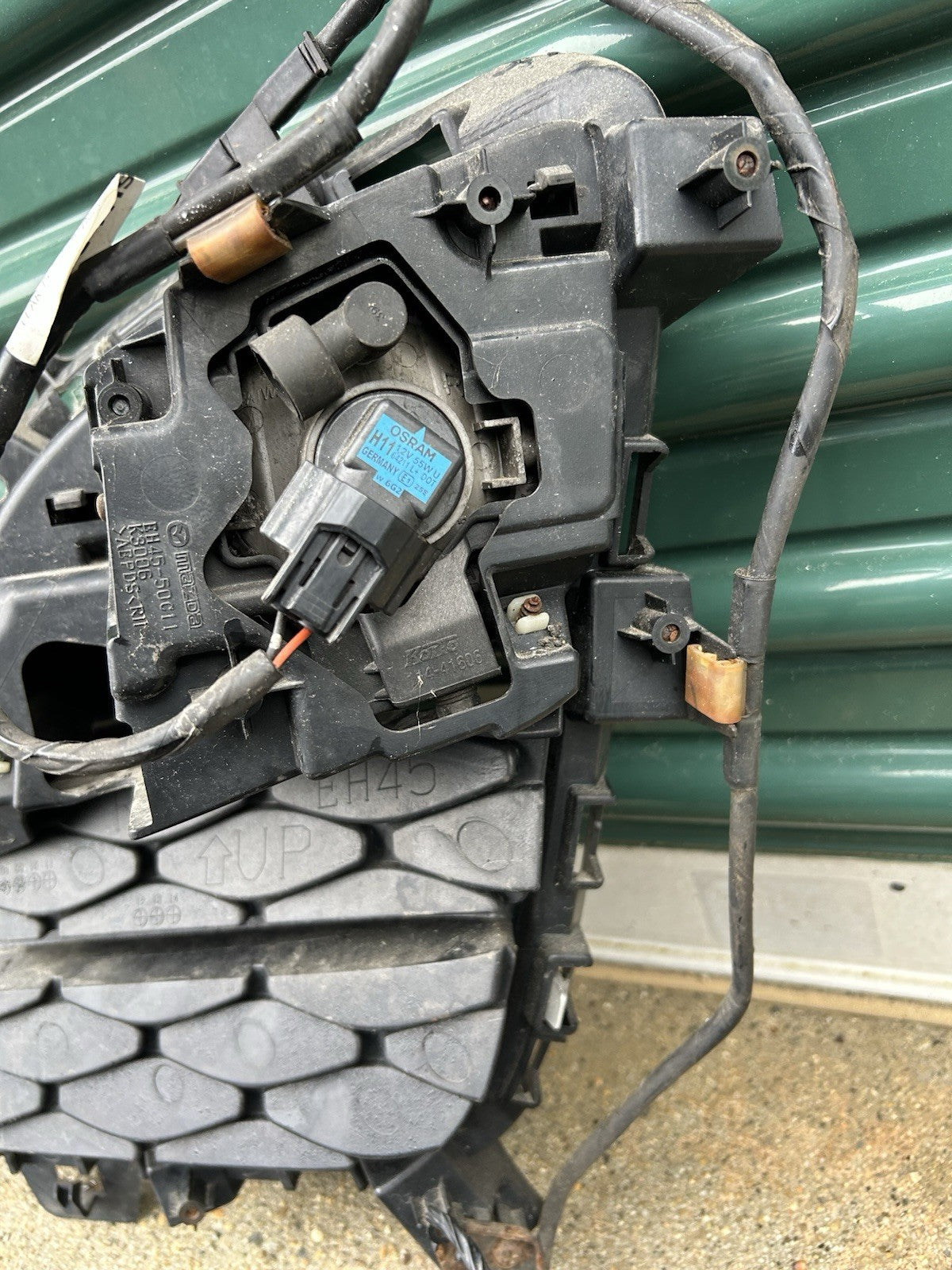 2010 2011 2012 Mazda CX-7 Bumper Grille Right Fog Light Insert  OEM J9424 DG