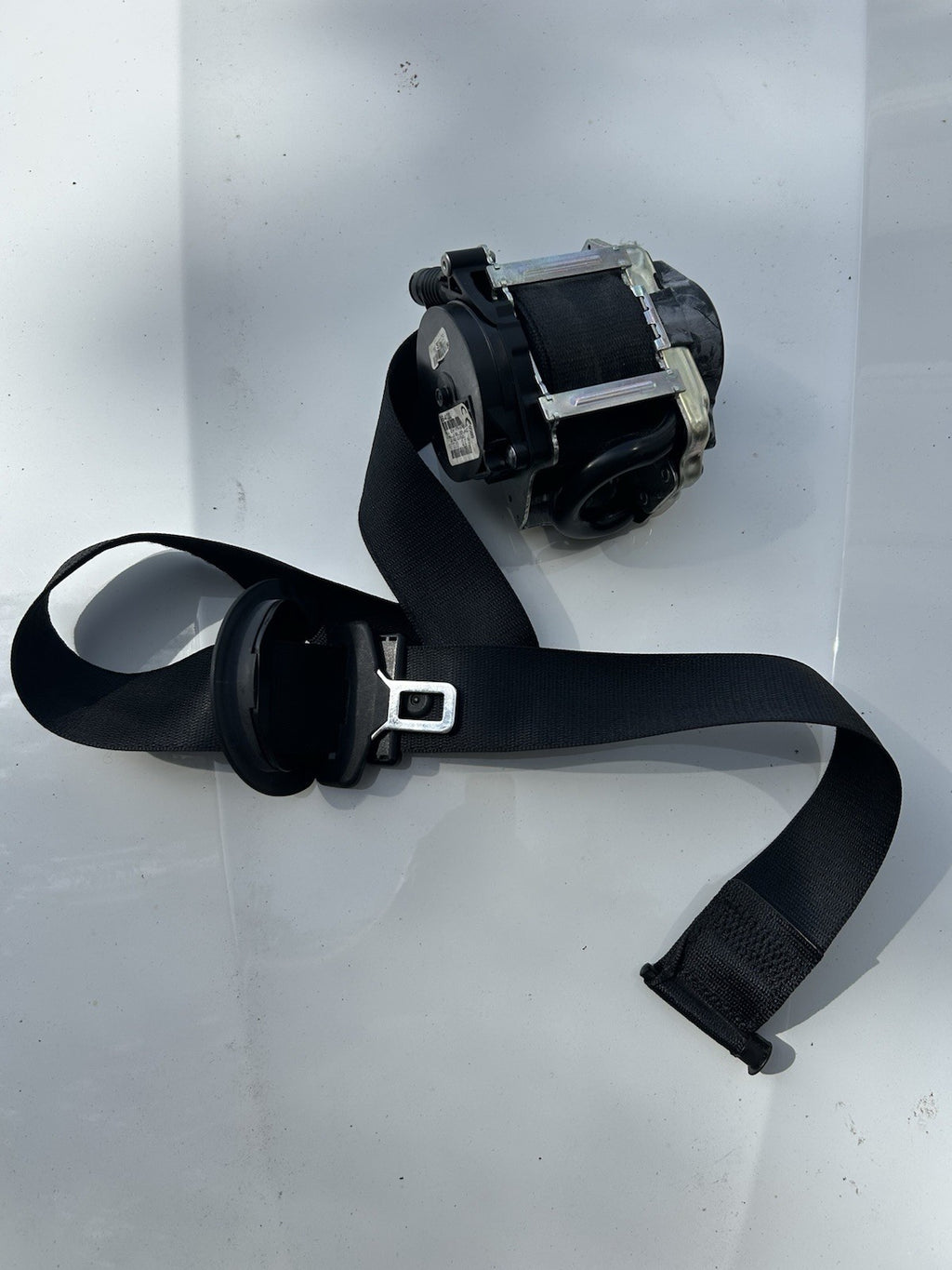 OEM BMW F15 F16 F85 X5 X6 Front Left Driver Seat Belt Seatbelt Retractor Black