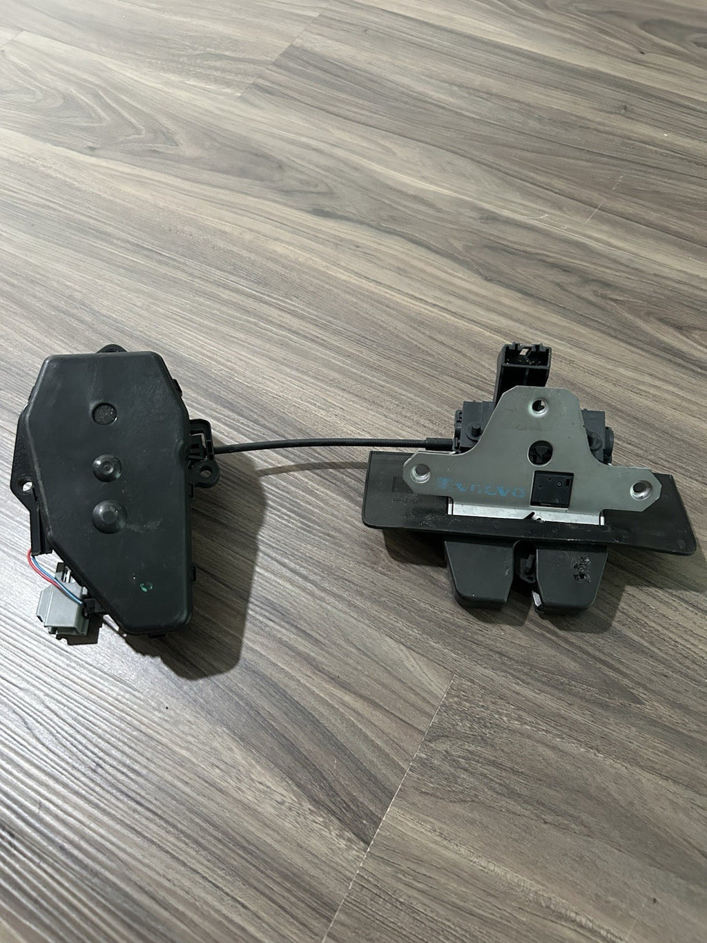 2010-2016 VOLVO XC60 REAR GATE TRUNK LID LOCK LATCH RELEASE CONTROL MODULE OEM