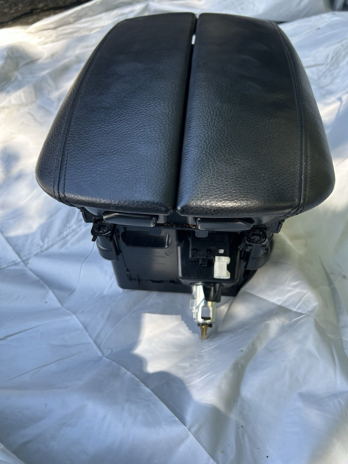 BMW X5 F15 CONSOLE STORAGE TRAY BOX & ARMREST ARM REST LID COVER OEM 2014-2018💎