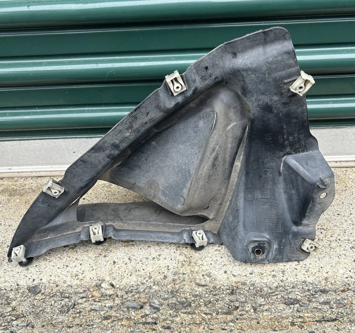 FRONT LEFT DRIVER FENDER LINER SPLASH SHIELD 7304045 BMW F15 X5 (2014-2018) OEM