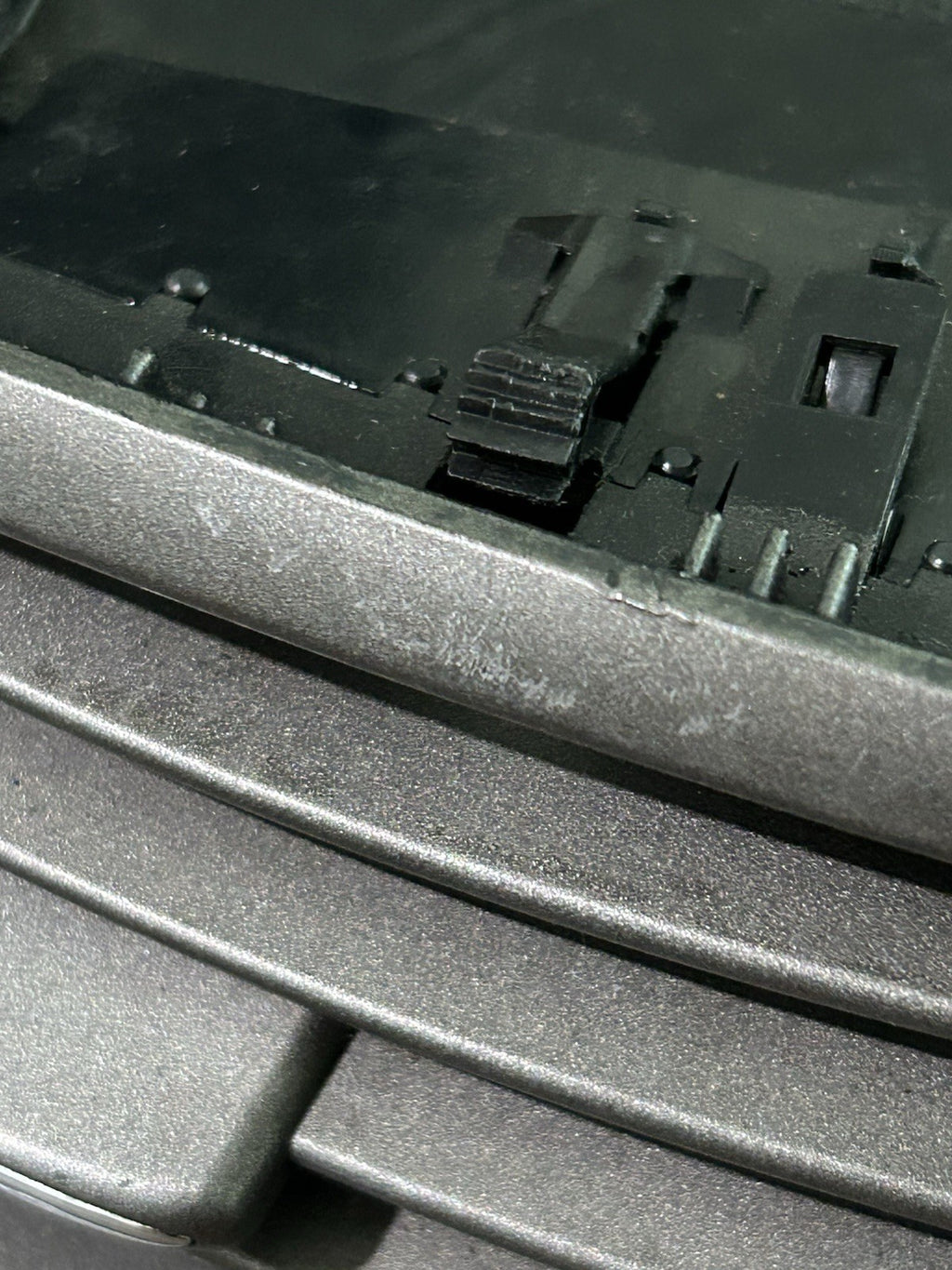 2006-2008 Lexus IS250 IS350 Center Dash Air Vent Heat AC Trim Bezel Panel OEM