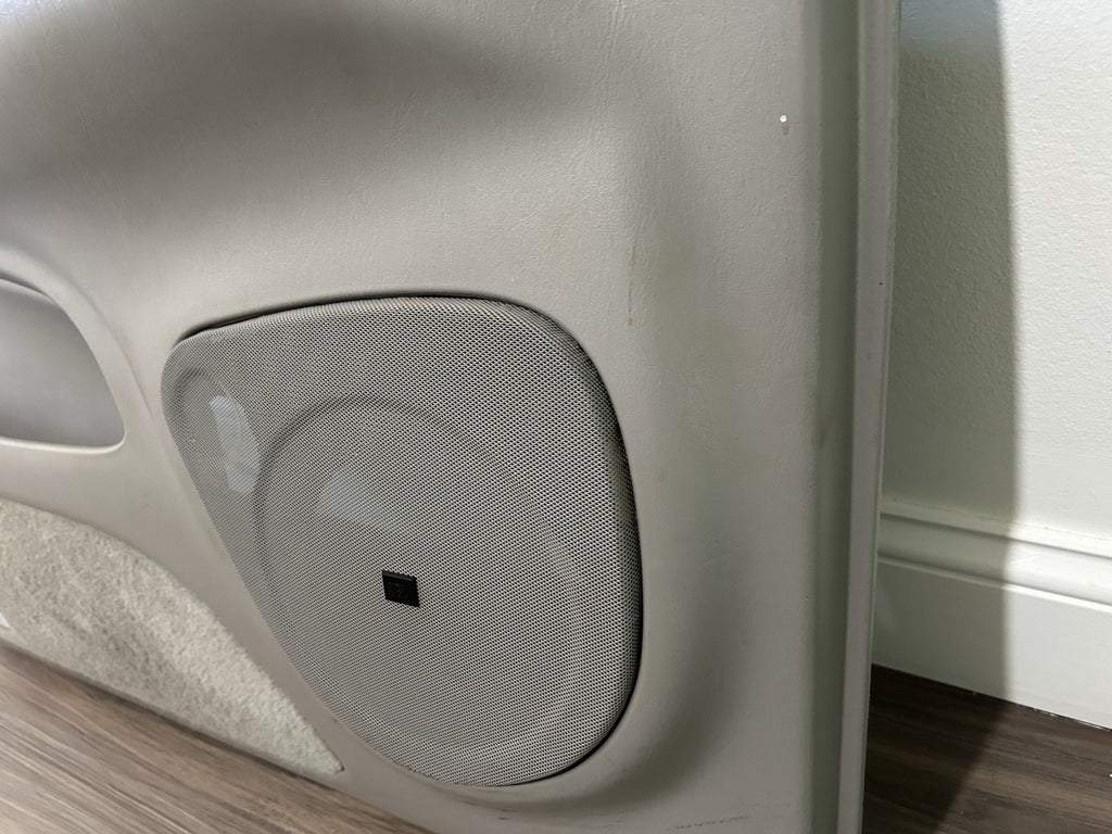 01-04 SEQUOIA LIMITED Front DRIVER LEFT INTERIOR DOOR TRIM PANEL Gray