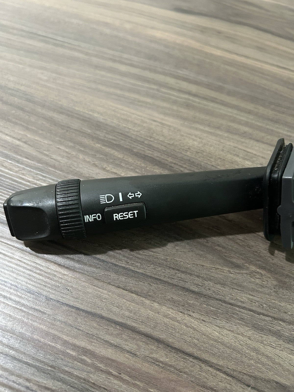 Volvo S60 S80 V70 XC70 XC90 turn signal computer high beam SWITCH 03 04 30658618