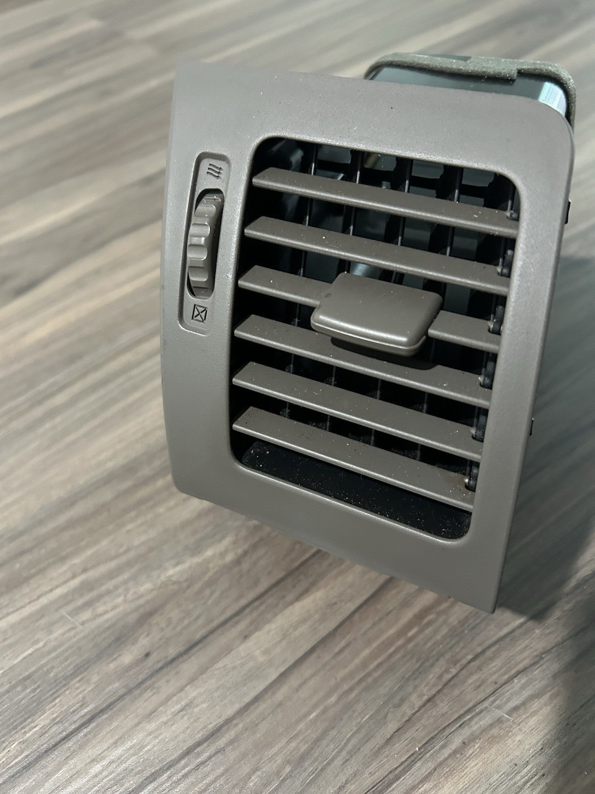 2004-2009 LEXUS RX330 RX350 Driver Side Cup Holder Left Dash Air Vent Tan USED