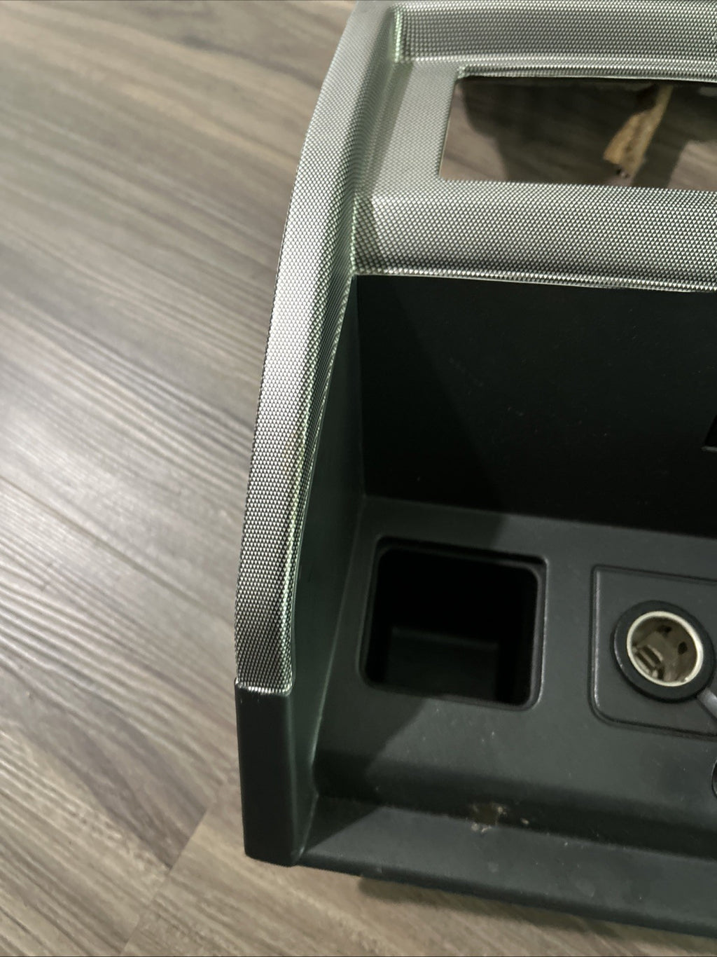 05-07  Dodge Dakota Center Dash Radio Bezel Heater A/C Vents Trim Carbon Fiber