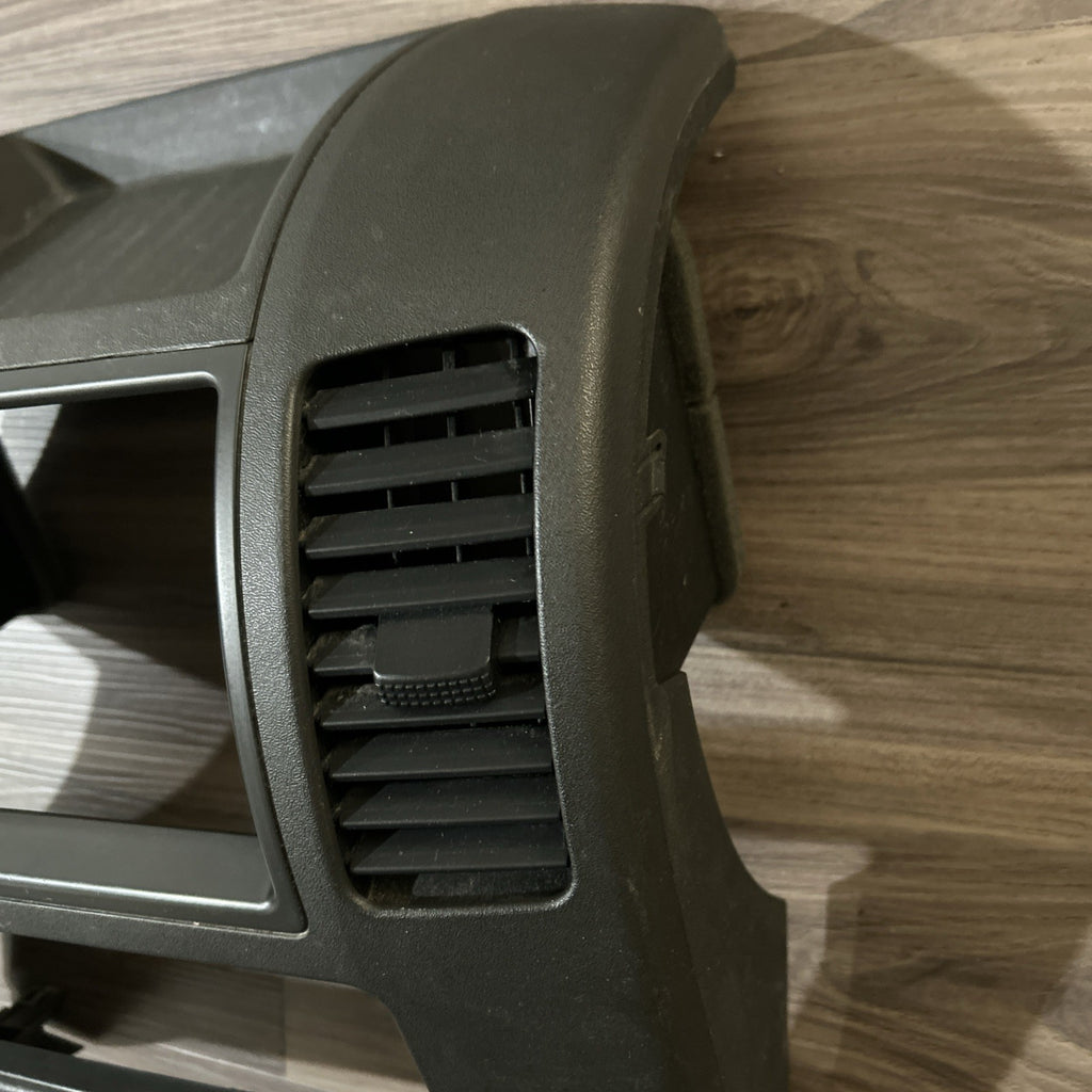 05-12 Nissan Xterra Pathfinder frontier Center Dash Radio bezel vent Console OEM