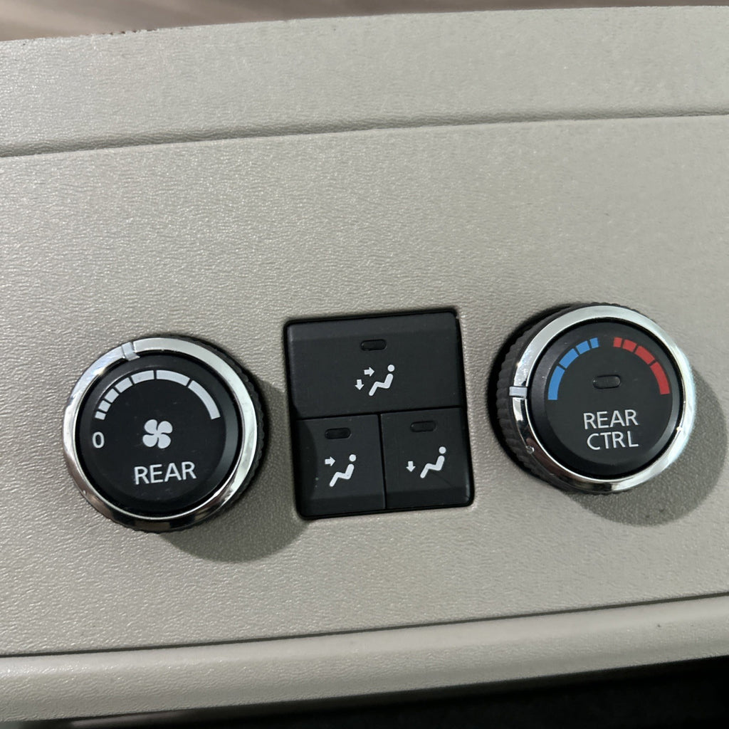 2008-2014 Infiniti QX56 Armada Roof Map Lamp Overhead Console Dome Light OEM