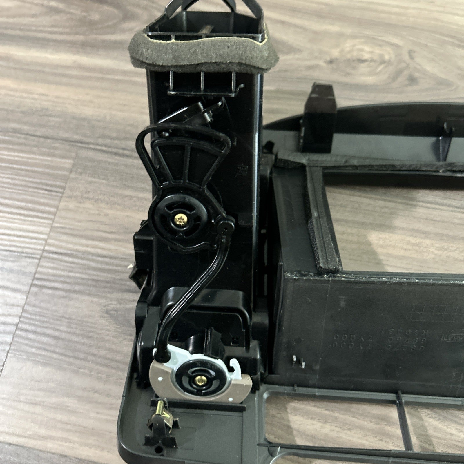 2004-2006 Nissan Maxima Dash Radio Control Panel Trim Bezel Air Vents Oem Beige