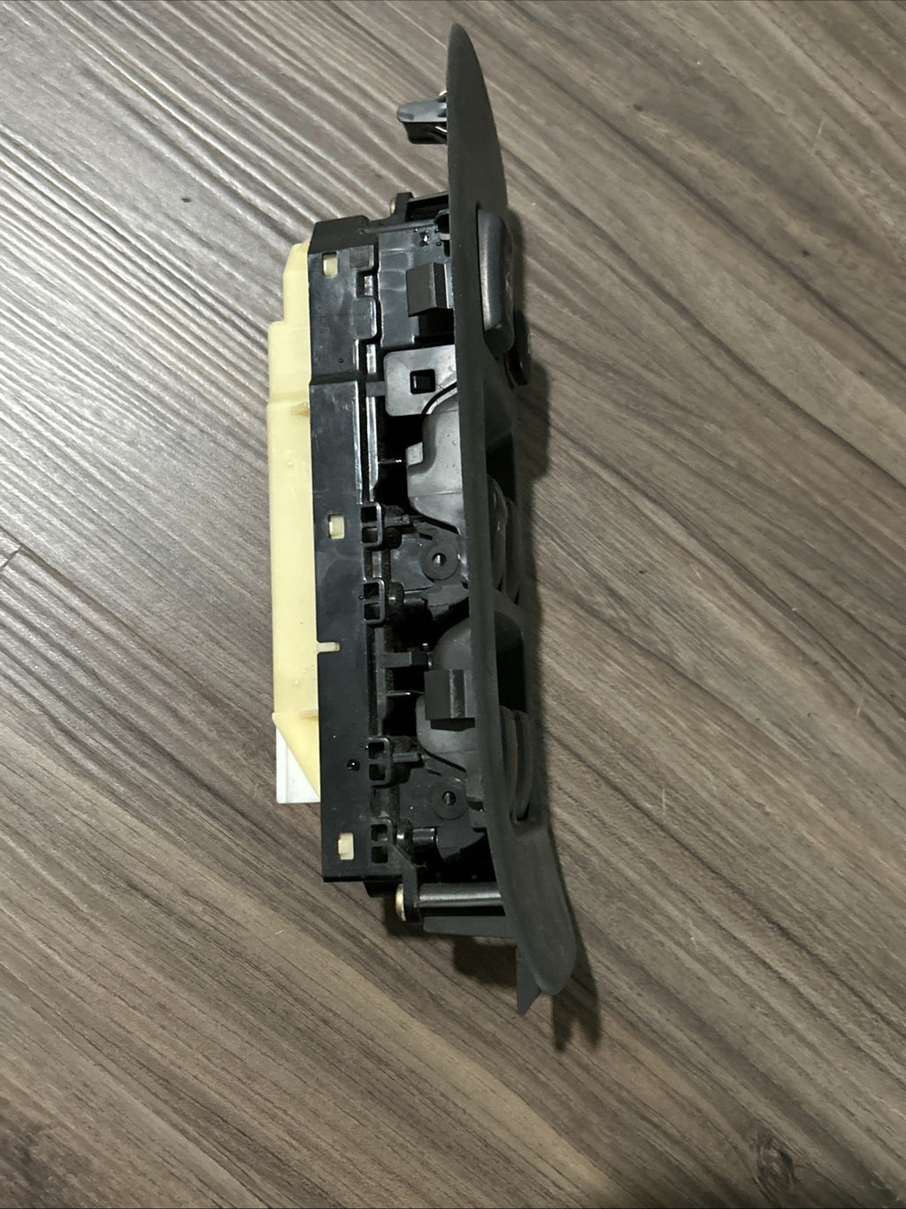 2001-2007 TOYOTA HIGHLANDER POWER MASTER CONTROL WINDOW SWITCH 84040-48121