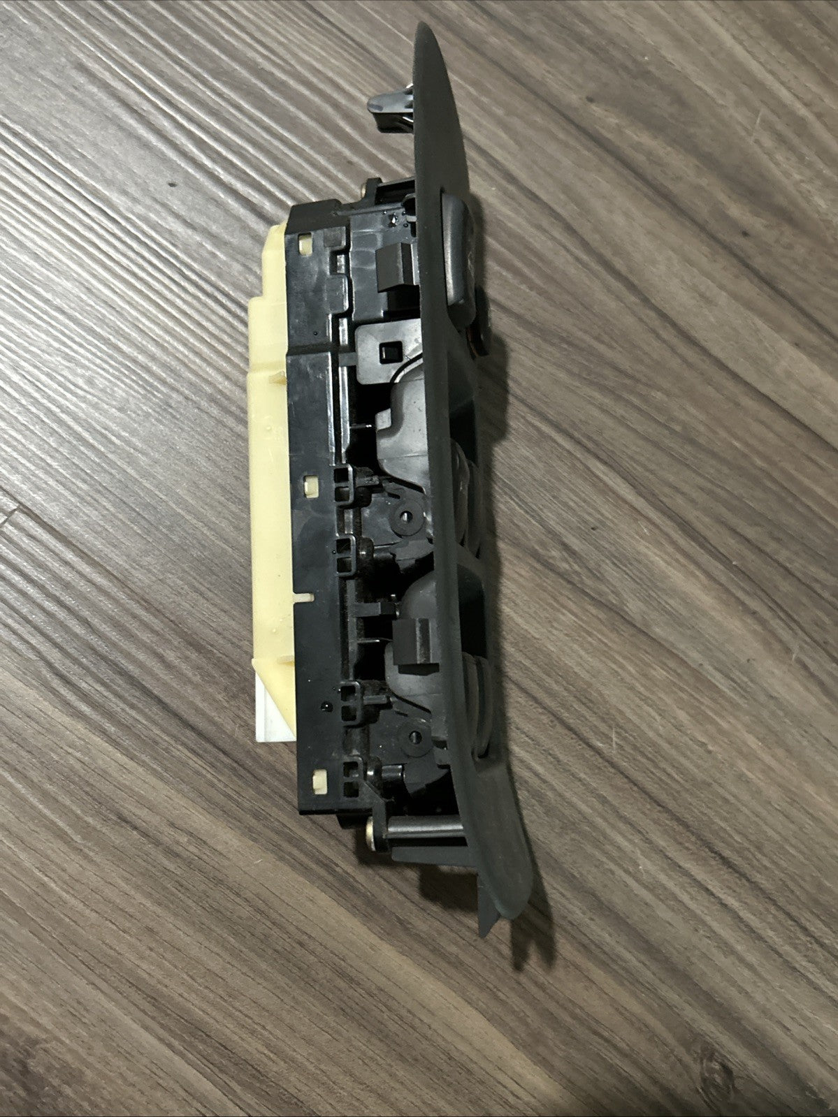 2001-2007 TOYOTA HIGHLANDER POWER MASTER CONTROL WINDOW SWITCH 84040-48121