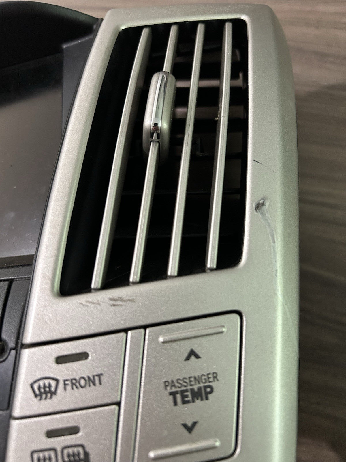 2004-2006 LEXUS RX330 RX400 NAVIGATION SCREEN MONITOR RADIO HEADUNIT 86110-48110