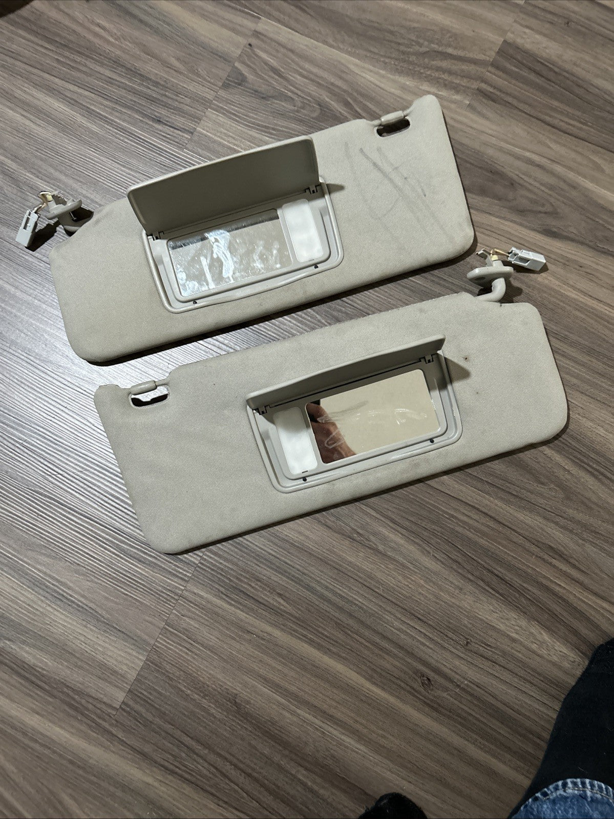 2007-2012 Acura RDX Sun Visor driver & passenger set (taupe / light gray)