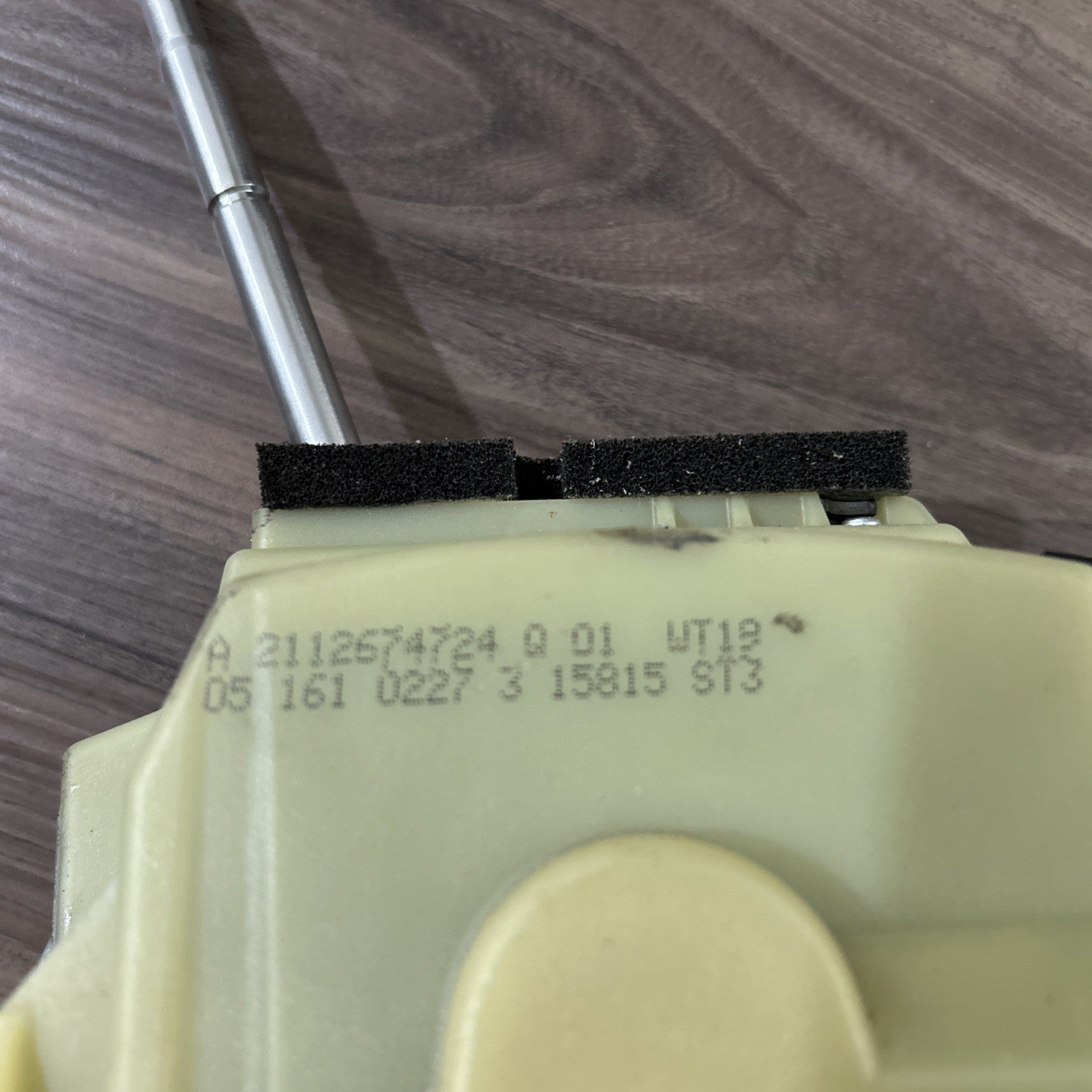 Mercedes-Benz W211 E-class Floor Gear Box Shift Shifter Gear Selector OEM