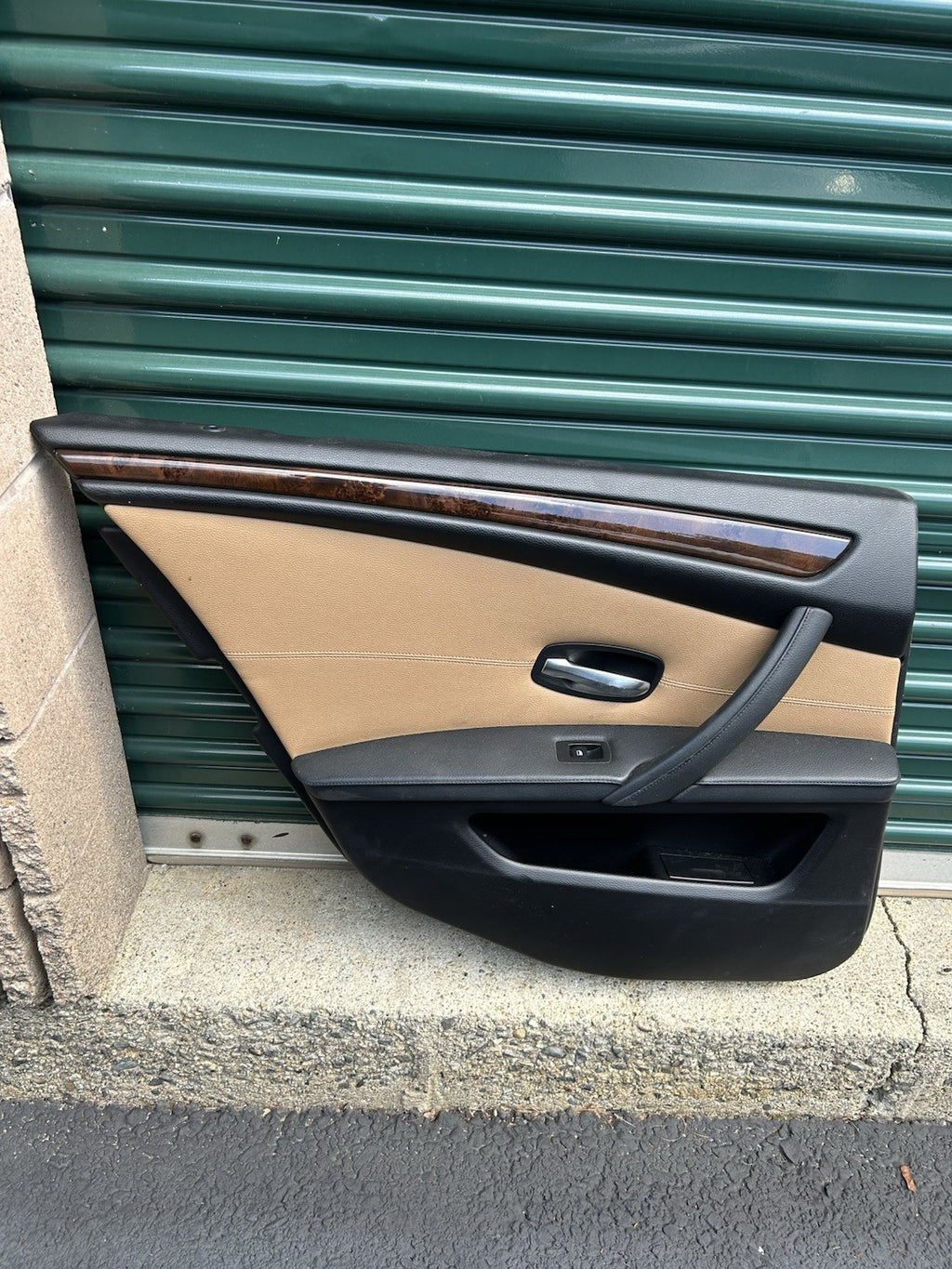 BMW E60/E61 5-Series Rear Left Door Panel Dakota Naturbraun Black OEM