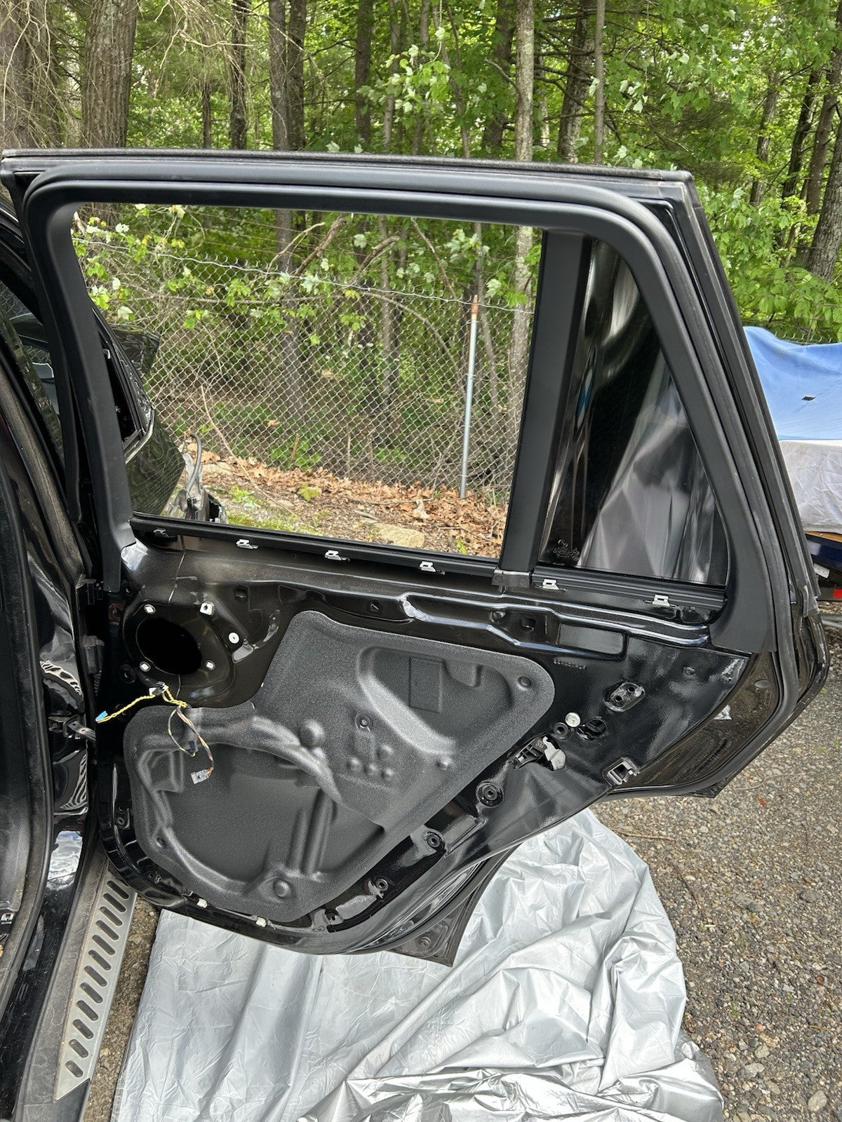 OEM 2014-2018 BMW X5 X5M F15 F85 RIGHT REAR DOOR Black 475M