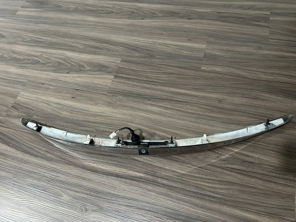 🚘  INFINITI G37 COUPE 2 Door Trunk Spolier TRIM  MOLDING Wing With Camera OEM