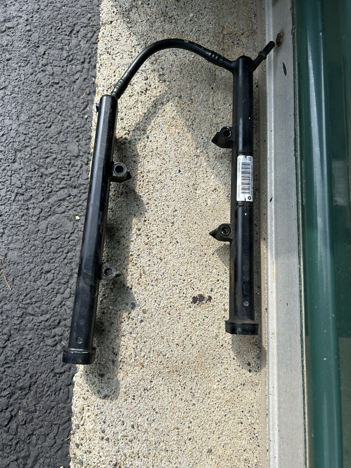 OEM Mopar Fuel Rail W/Injectors 2011-2023 Jeep Dodge Chrysler 3.6 04593923AB