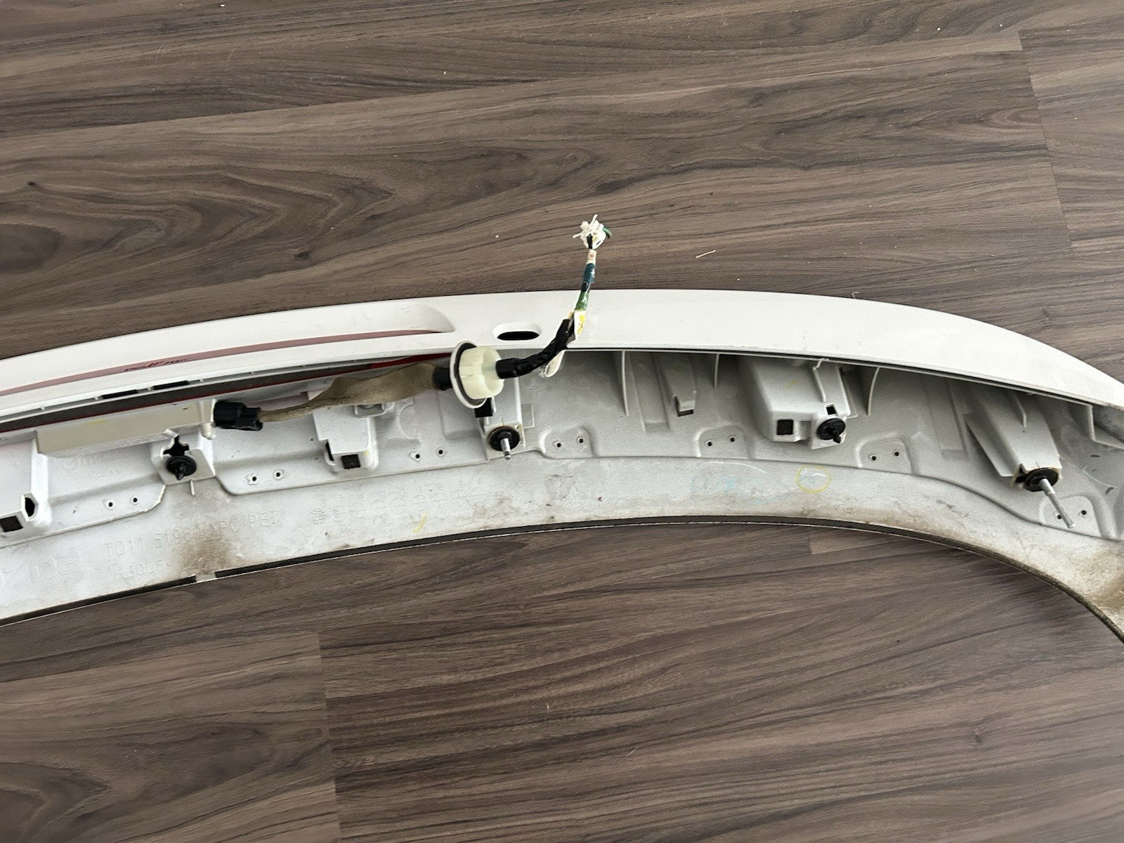 MAZDA CX-9 CX9 REAR LIFT GATE SPOILER THIRD BRAKE LIGHT  2007-2015 OEM Color 34K