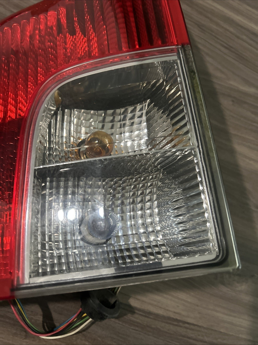 2007-2013 Volvo XC90 Tail light Assembly Left Driver Side LH Left Hand OEM