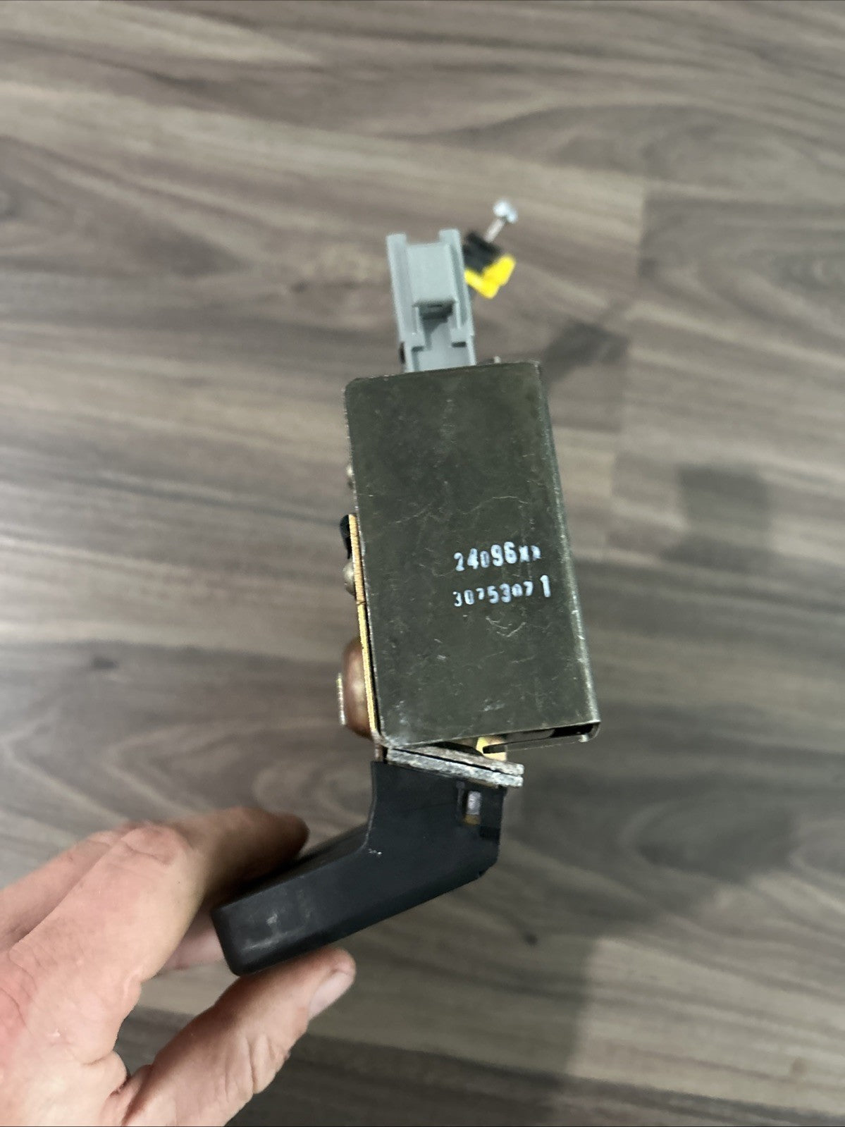 30753071 Tailgate / Trunk / Boot Lock / Catch / Latch Volvo XC90 2005