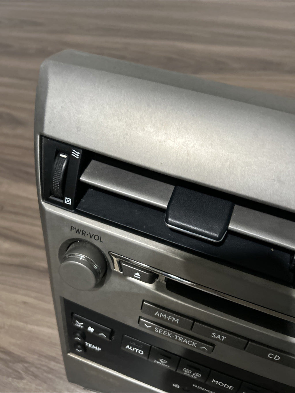 10-11 LEXUS RX350 RX450H STEREO AUDIO RADIO 6 CD PLAYER CHANGER 86120-OE300