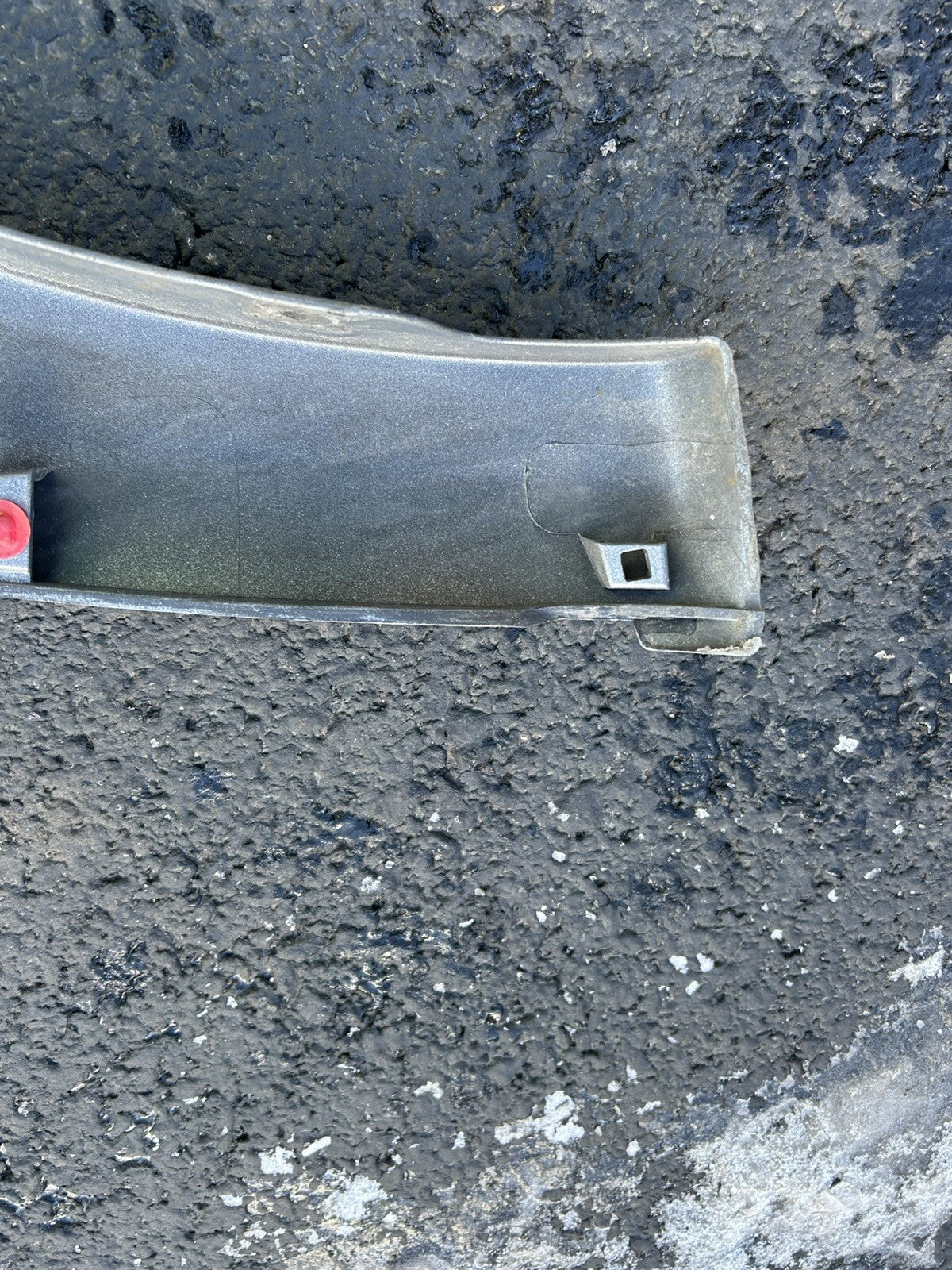 2001-2007 Toyota Sequoia Front Left Side Fender Flare Wheel Molding Colour 1D6