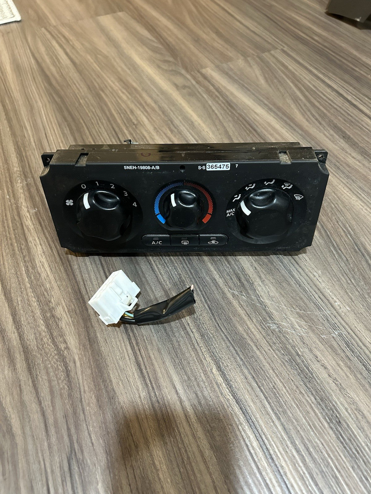 🔥 2011 XTERRA Pathfinder  CLIMATE HEATER CONTROL TEMPERATURE  A/C CENTER VENT