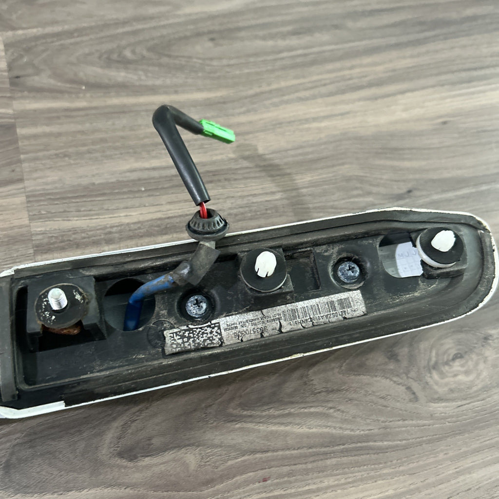 2009-2015 Honda Pilot Rear Trunk Hatch Tailgate Lower Handle OEM White NH578