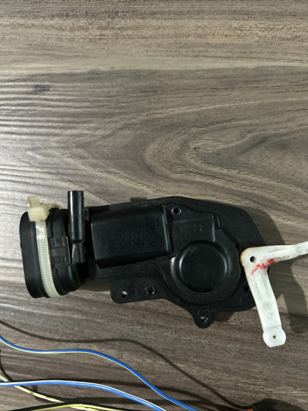 Door Lock Actuator For 2000-2003 Toyota Tundra Front Passenger Right Side OEM