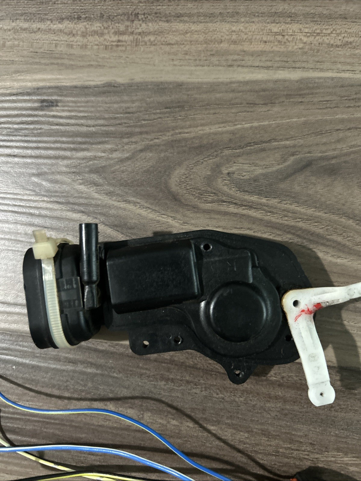 Door Lock Actuator For 2000-2003 Toyota Tundra Front Passenger Right Side OEM