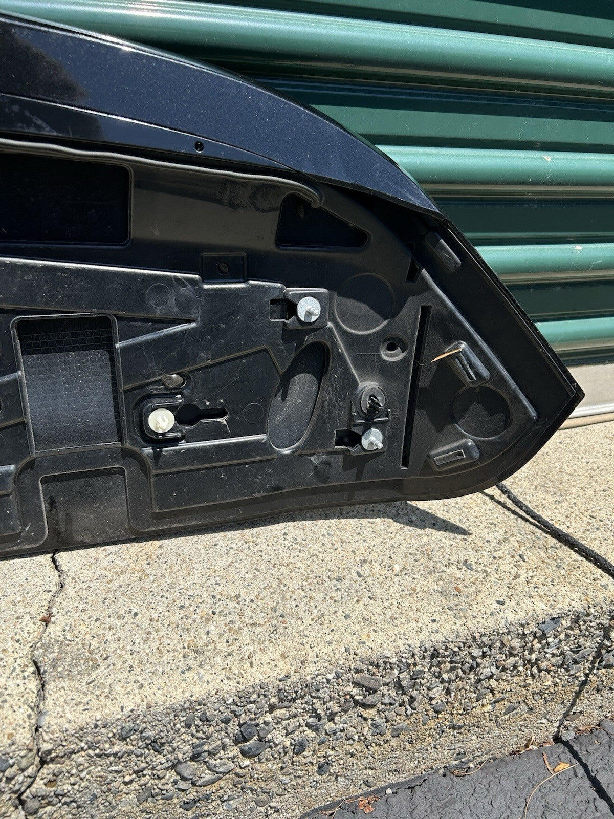 2014–2018 BMW X5 F15 Tailgate Spoiler w/ 3rd Brake Light OEM – Black 475M