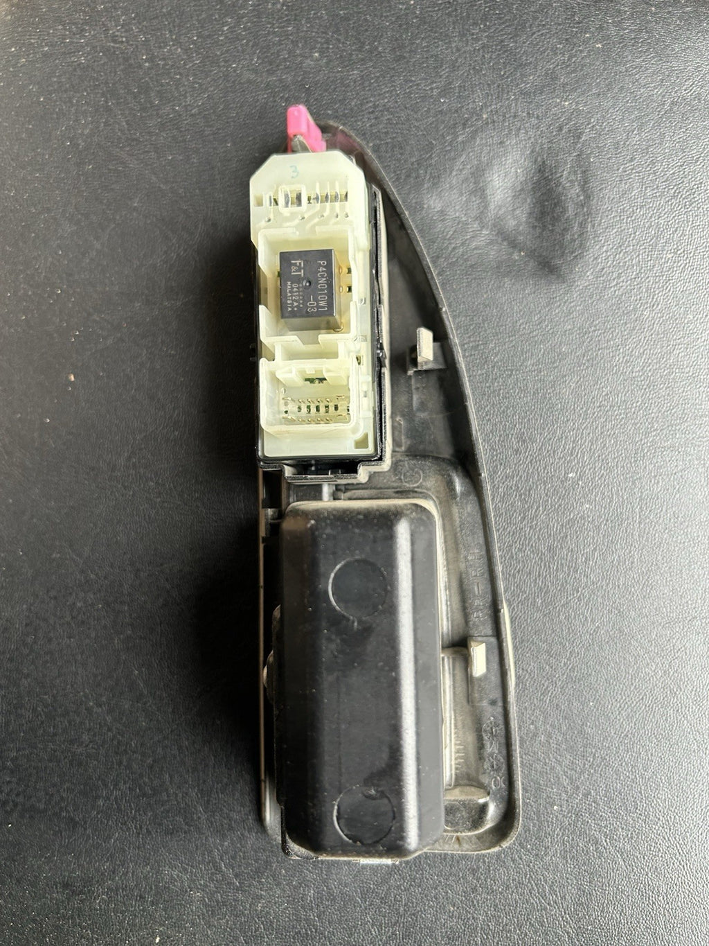 03-09 GX470 Rear Passenger Right Power Window Switch 84030-600031