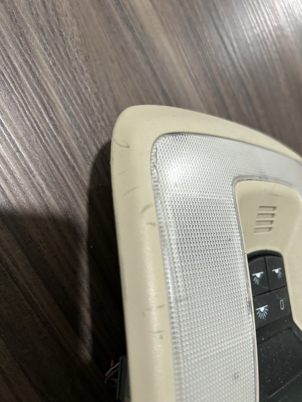 2011 2012 2013 Volvo S60 Front Roof Map Dome Light Lamp Console Tan Oem 39823155