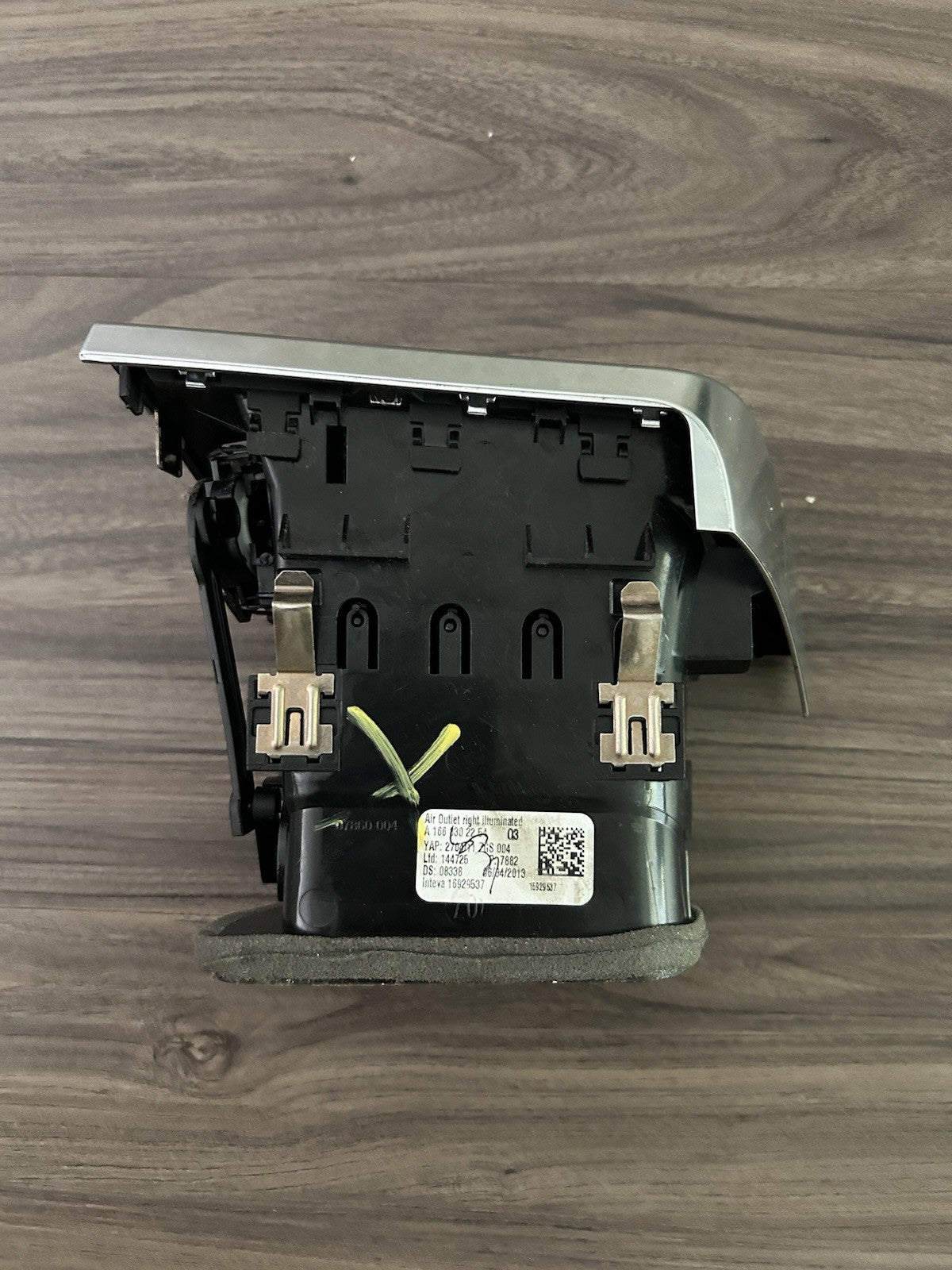 12-16 Mercedes W166 ML350 GL450 Dash AC A/C Air Vent Grill Right Side OEM