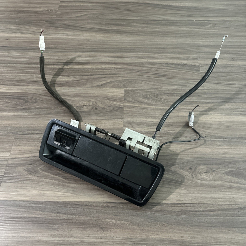 ✅⭐️ 04-2013 Nissan Armada Rear Trunk Tailgate Handle Switch Black w/ Camera OEM