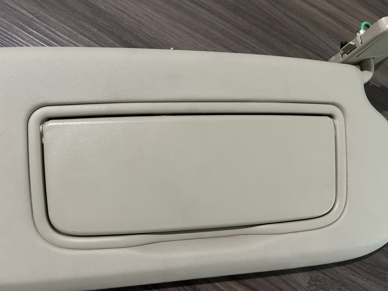 2010 2011 2012 VOLVO XC60 SUN VISOR RIGHT PASSENGER SIDE TAN 30653404 OEM 11-13