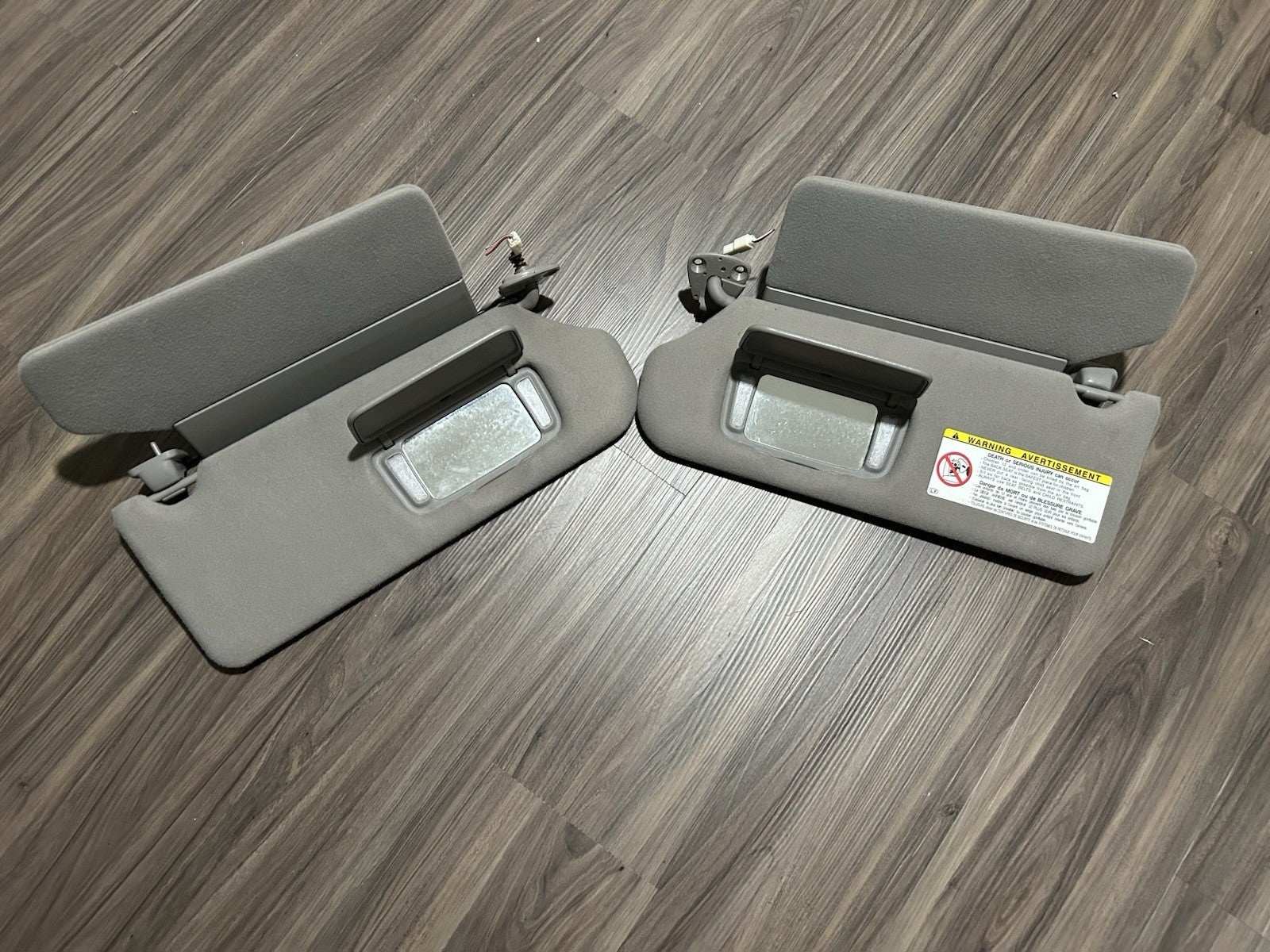 2000-2006 Toyota Tundra Sequoia DRIVER PASSENGER Left Right Sun Visor  OEM Gray