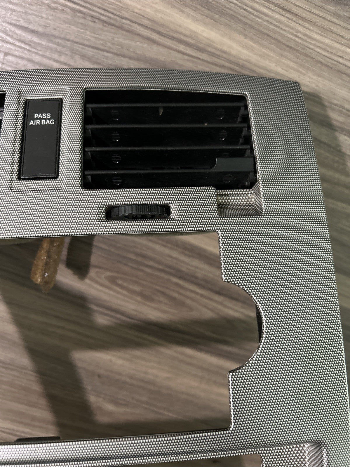 05-07  Dodge Dakota Center Dash Radio Bezel Heater A/C Vents Trim Carbon Fiber