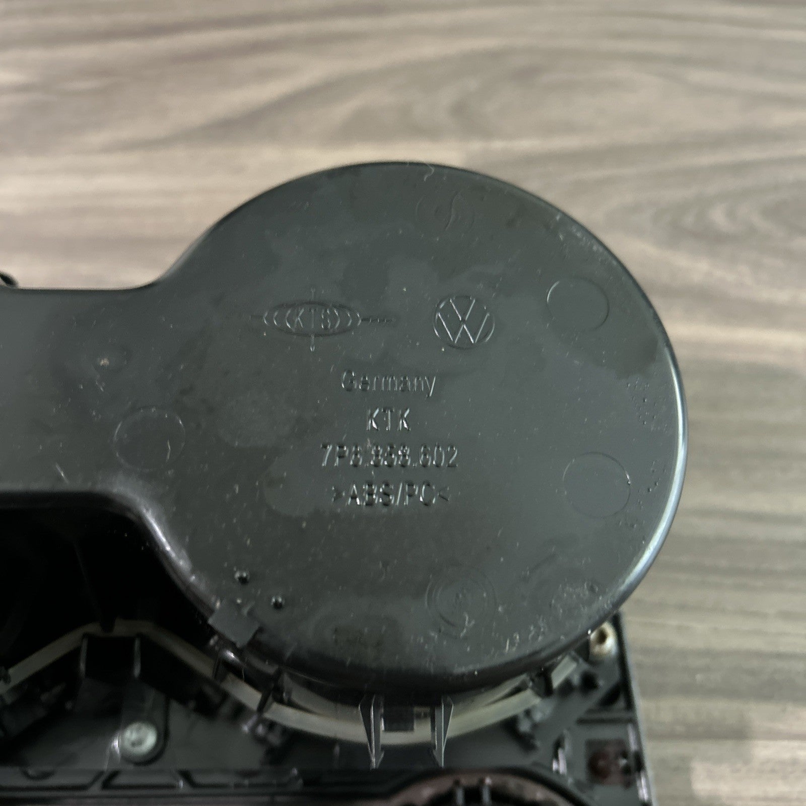 2011-2017 VOLKSWAGEN TOUAREG OEM CUP HOLDER W/TRACTION PARKING DIFF DSC SWITCH