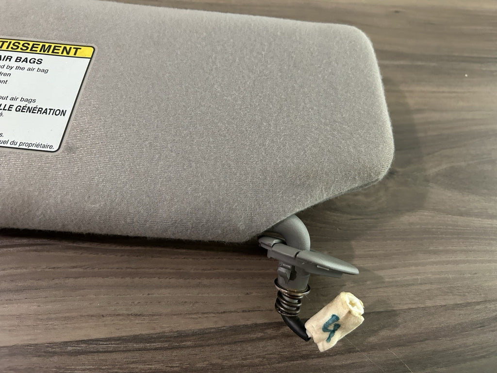 2004-2008 Toyota Solara Driver & Passenger Side Sun Visor Pair Gray